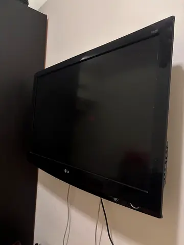 LCD 42 inch LG tv