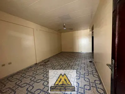 موقع مقابل جسر الاتحاد | أمام مخرج حيوي  | سهولة الوصول إلى الشارقة | دفع مرن