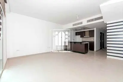 Private Garden | 2BR + Study Villa | Big Layout |