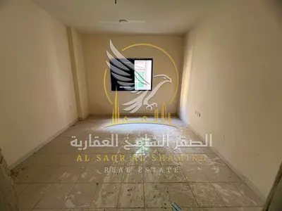 استوديو للإيجار السنوي في الشويهين – مساحة كبيرة ومطبخ منفصل