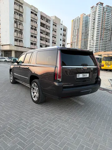 2018 Cadillac ESCALADE photo 4