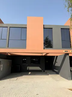 4 bedroom townhouse available for rent directly from owner