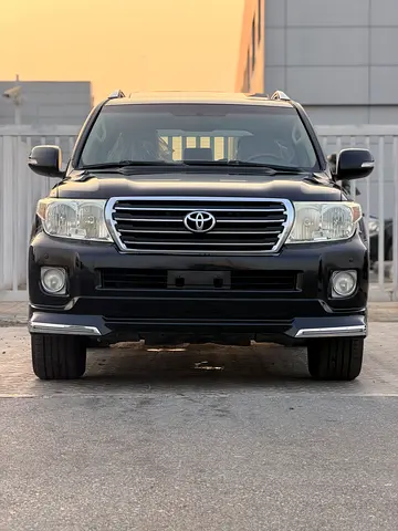 2015 Toyota Land Cruiser GXR GCC Specs