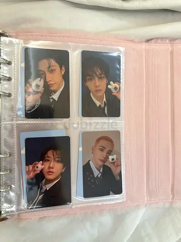 (Price negotiable) Stray kids tamagotchi photocard set official exclusive pc skz