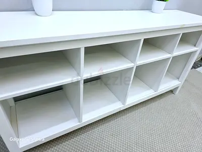White 8 Cube Storage Shelf / Bookcase - Good Condition