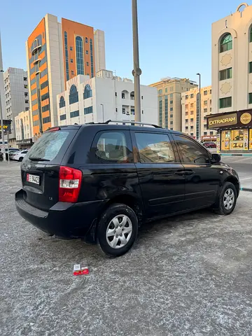 2009 Kia Carnival GCC Specs