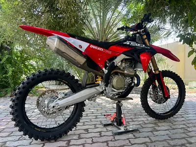 Ducati Desmo MX 450 Factory