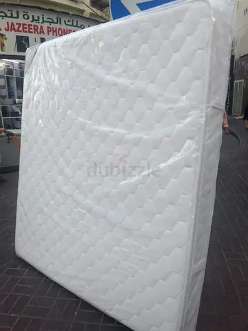 180x200cm King size mattress. Same day delivery available