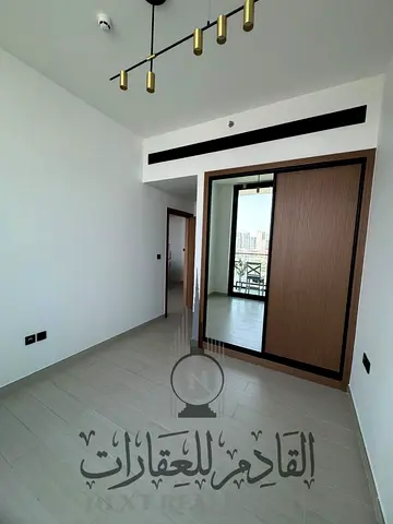 Park View | Vacant | Mid Floor