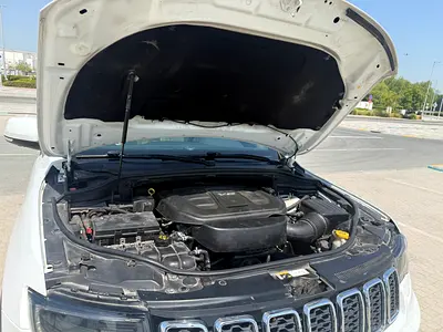 صورة 10 لـ 2018 JEEP GRAND CHEROKEE