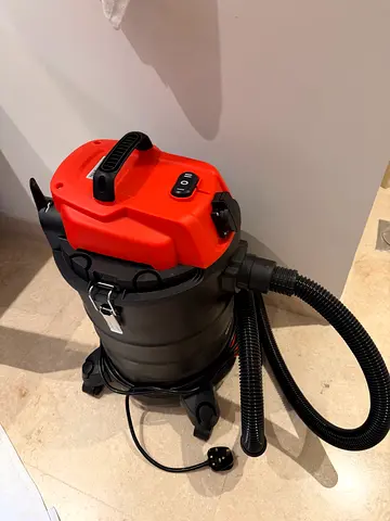 Wet/Dry Shop Vacuum Cleaner - Portable Canister Vacuum (Good Condition)