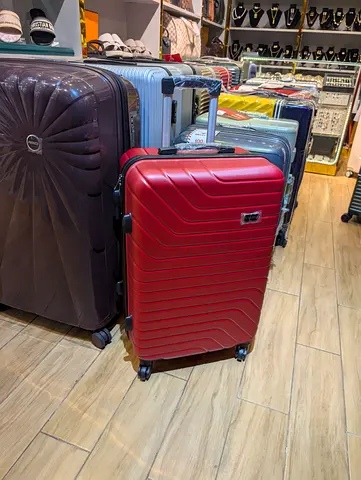 10-20 kg luggage suitcase Red hard-shell  with wheels and telescopic handle