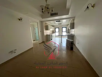المجاز 3 غرفتين وصالة بمساحة واسعة وإطلالة مفتوحة تكييف مجاني وصيانة طوال العام قرب حديقة الصافية وكورنيش المجاز وسهولة الوصول لدبي وعجمان برج عائلي.