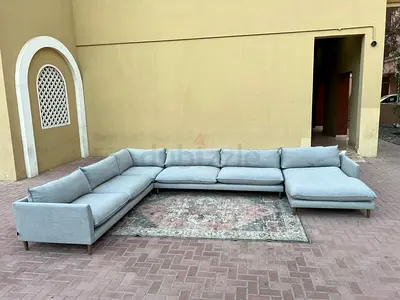 2xl _ high-quality U Shape Sofa Like new Condition