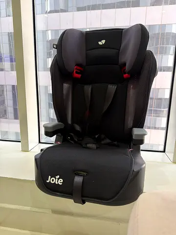 Joie child car seat / booster - good used condition
