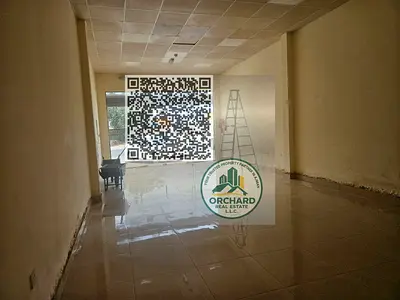 **معرض تجاري كبير للإيجار**