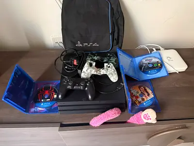 PS4 PRO