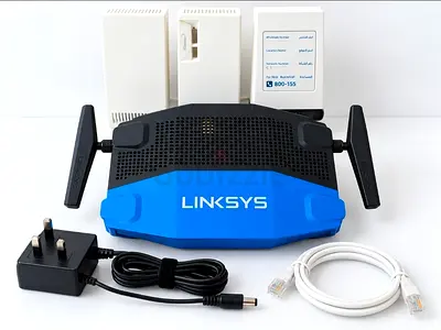 Linksys WRT3200ACM Dual-Band Wi-Fi Router + 3 Fibre Units + extension wires.