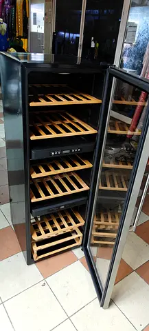 Hoover dual temperature freestanding wine cooler / beverage fridge with wooden shelves