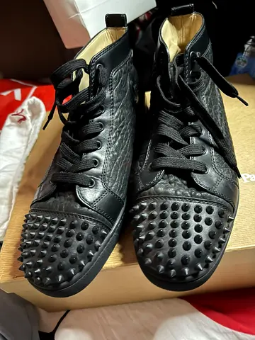 Black leather high-top sneakers with studded toes, size 42 Loubout