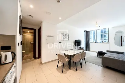 Vacant | Prime Location | Premium Amenities