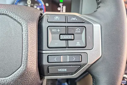 2026 Toyota PRADO — миниатюра 15