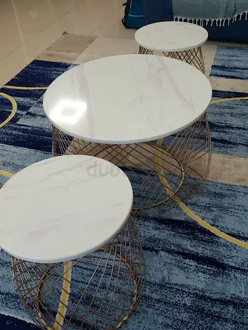 Set of 3 Marble-Top Nesting Coffee Tables with Gold Wire Base