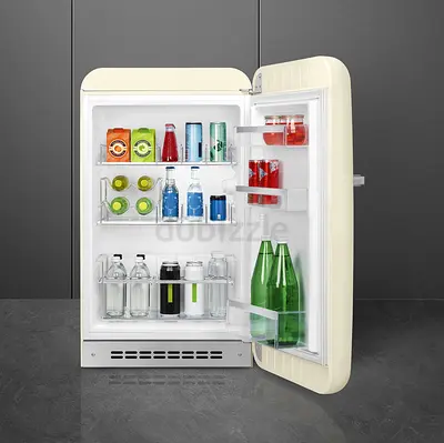 Selling Smeg Freestanding 50s Retro Style Refrigerator, FAB10HRCR5 (135 L)