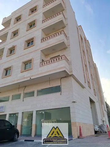 New Building for Sale in Al Jurf 3, Ajman Asking Price: AED 11,000,000 – Annual Income: AED 1,000,000 A great investment opportunity to own a newly