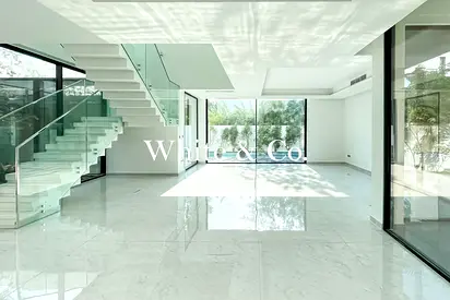 Lake View | Prime Location | Available