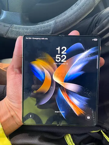 Samsung Galaxy Z Fold 4 - Good working condition