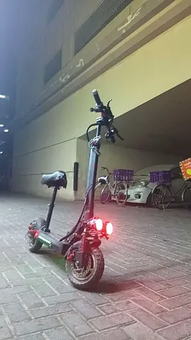 Electric scooter with seat — used, working condition