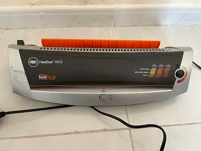 Laminating machine