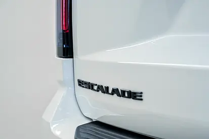 2025 Cadillac ESCALADE photo 7