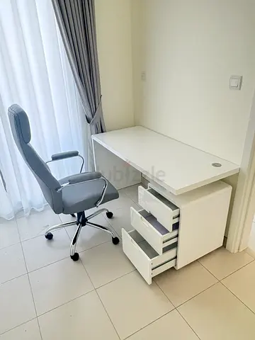 White Office Desk + FREE grey desk chair (optional) - 900 AED