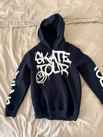 Navy Graphic Hoodie with Front Pocket - Good Used Condition. For age 10/11 height 140 to 146cm.