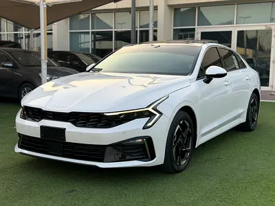 Kia K5 -2024-EX -GCC-FREE ACCIDENT-ORIGINAL PAINT—LOW MILAGE-FULL OPTION-EXCELLENT CONDITION