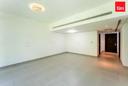Prime Location | Closed Kitchen | READY TO MOVE!!