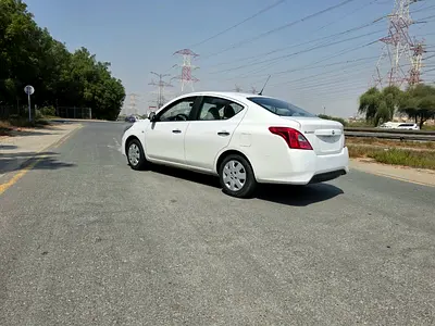 2023 Nissan SUNNY 照片 4