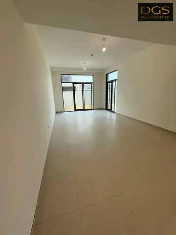 Corner Unit | Landscaped Garden