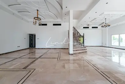 5 Bed Villa | Private Pool | Large Plot
