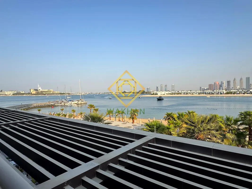 Sea View | Beachfront | Vacant on Transfer