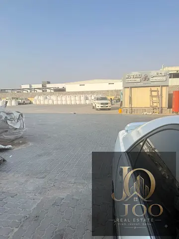 Warehouse Complex for Sale in Umm Al Thaoub, Umm Al Quwain | 20,000 Sq Ft