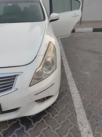 2014 Infiniti G25 照片 10