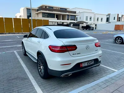 2019 Mercedes-Benz GLc 250 للبيع مرسيدس خليجي قمة فالنظافة