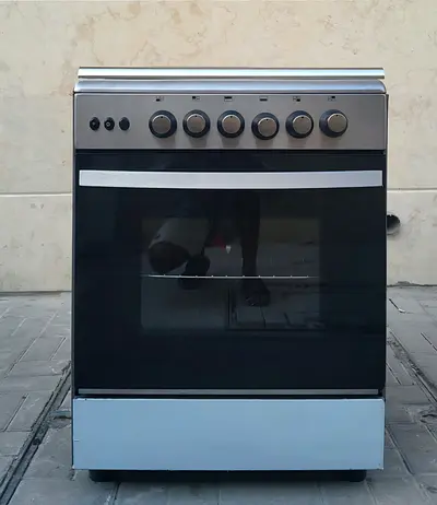 This one Nikai Brand gas cooker 60X60 cm with 4 burners perfect working condition