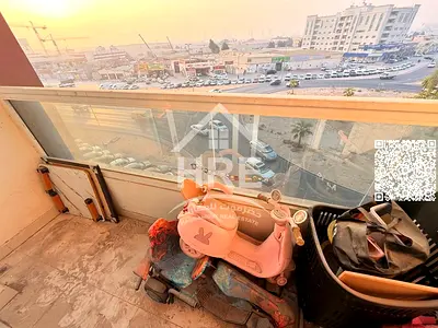 شقة مريحة بمساحة واسعة وسعر مناسب
