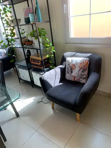 Accent chairs