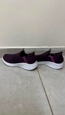 Skechers Ladies Shiny Slip-On Shoes – Size 36 / US 7 ✨