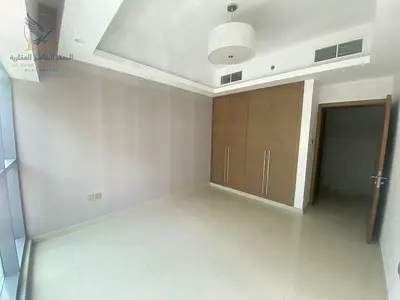شقه راقيه غرفه وصاله بجلفا  تاور بسعر مميز مع  باركن خاص وجيم ومسبح مع  خزاءن حاءط  في موقع مثالي قريب لمخرج دبي